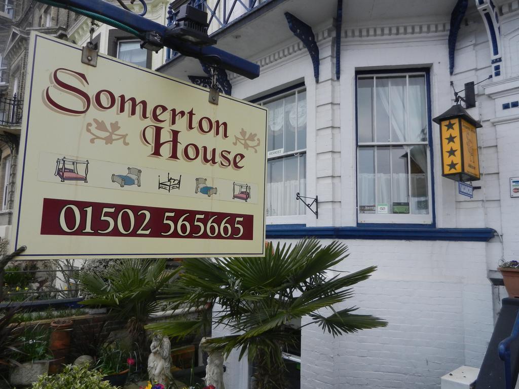 Somerton Guest House โลเวสทอฟต์ ภายนอก รูปภาพ